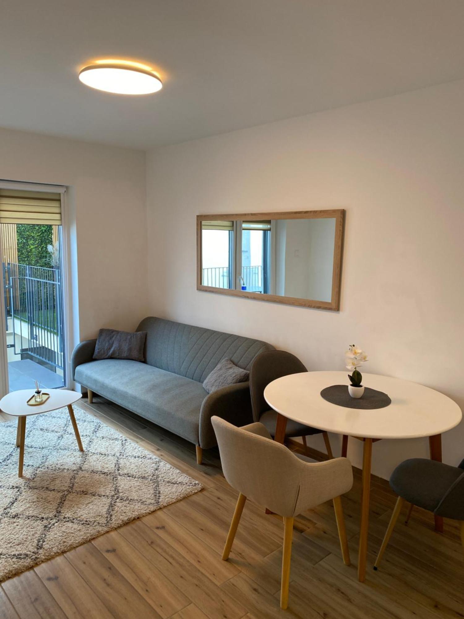 R77 Apartment Downtown - Penthouse Budapest Exterior foto